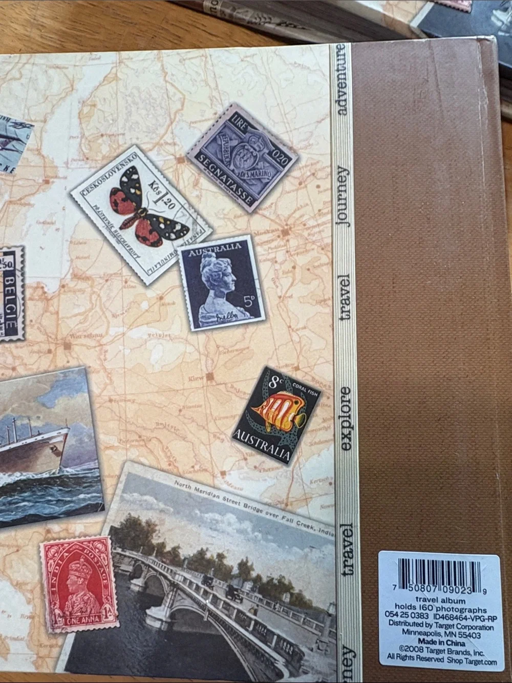 Travel-Themed Photo Albums Set of 4  in Beige and Brown